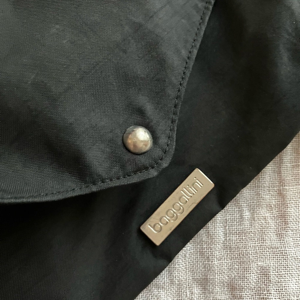Baggallini Strut Clutch - black / rare bag
